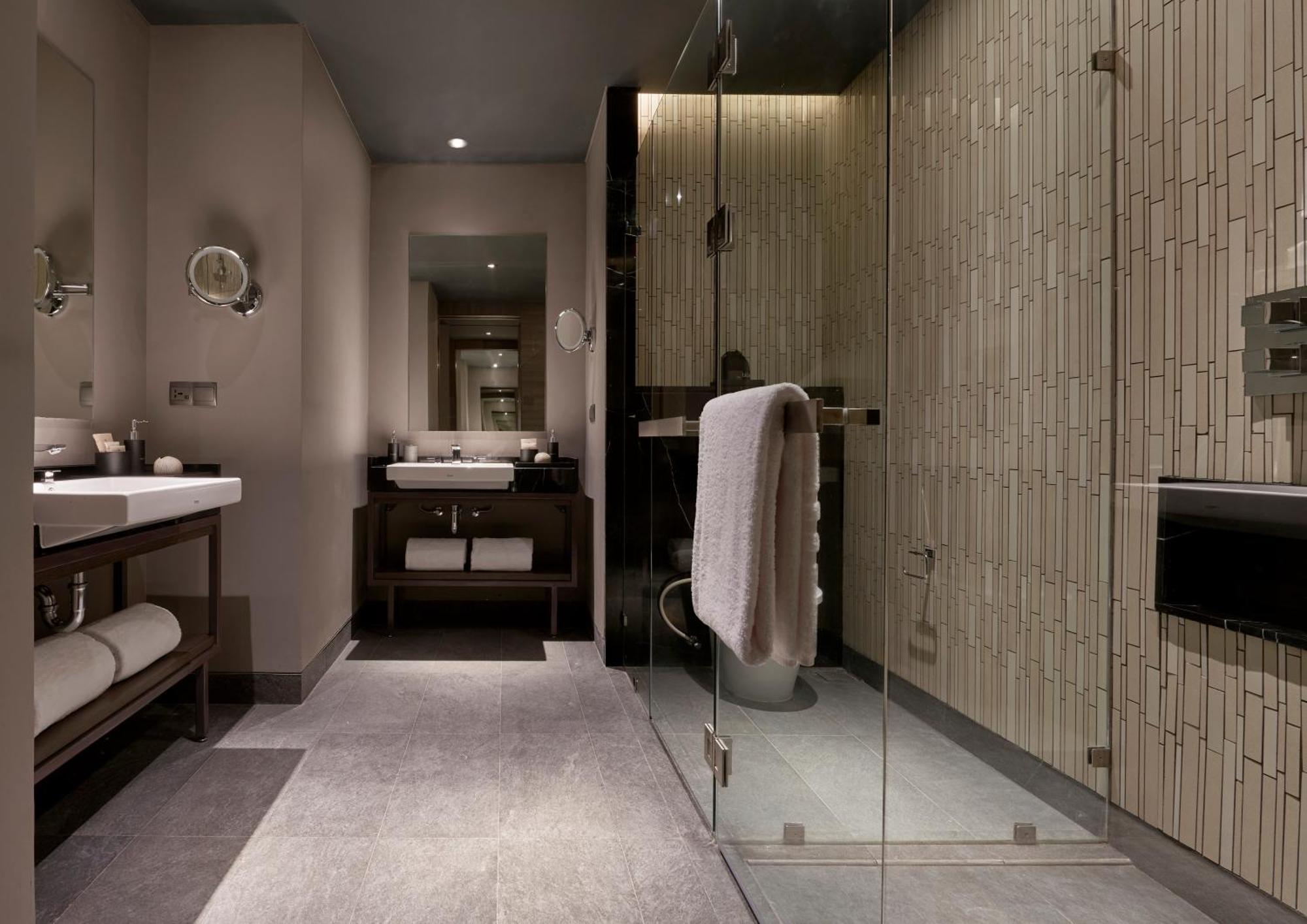 Alila Scbd Jakarta Chambre photo